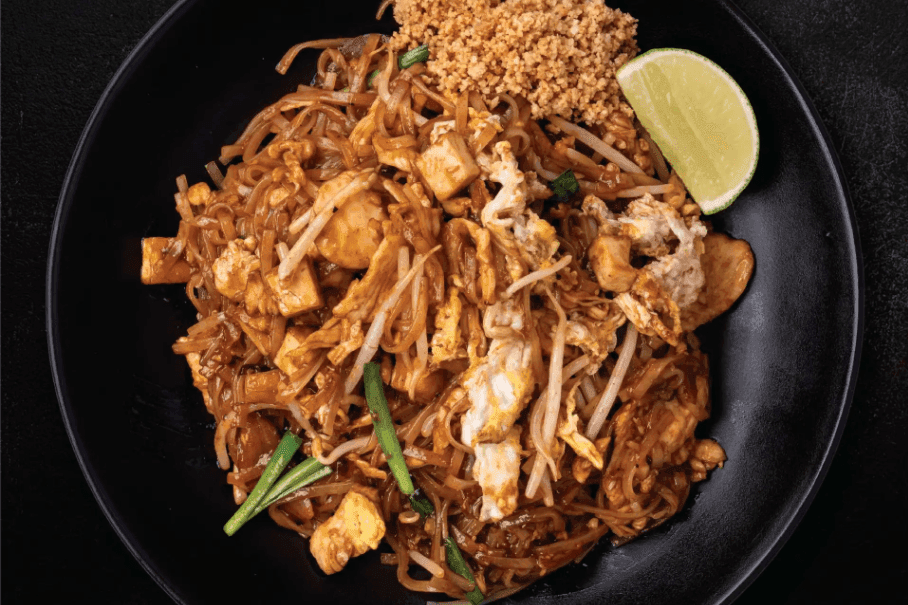 Lunch Special Pad Thai Chicken Combo
