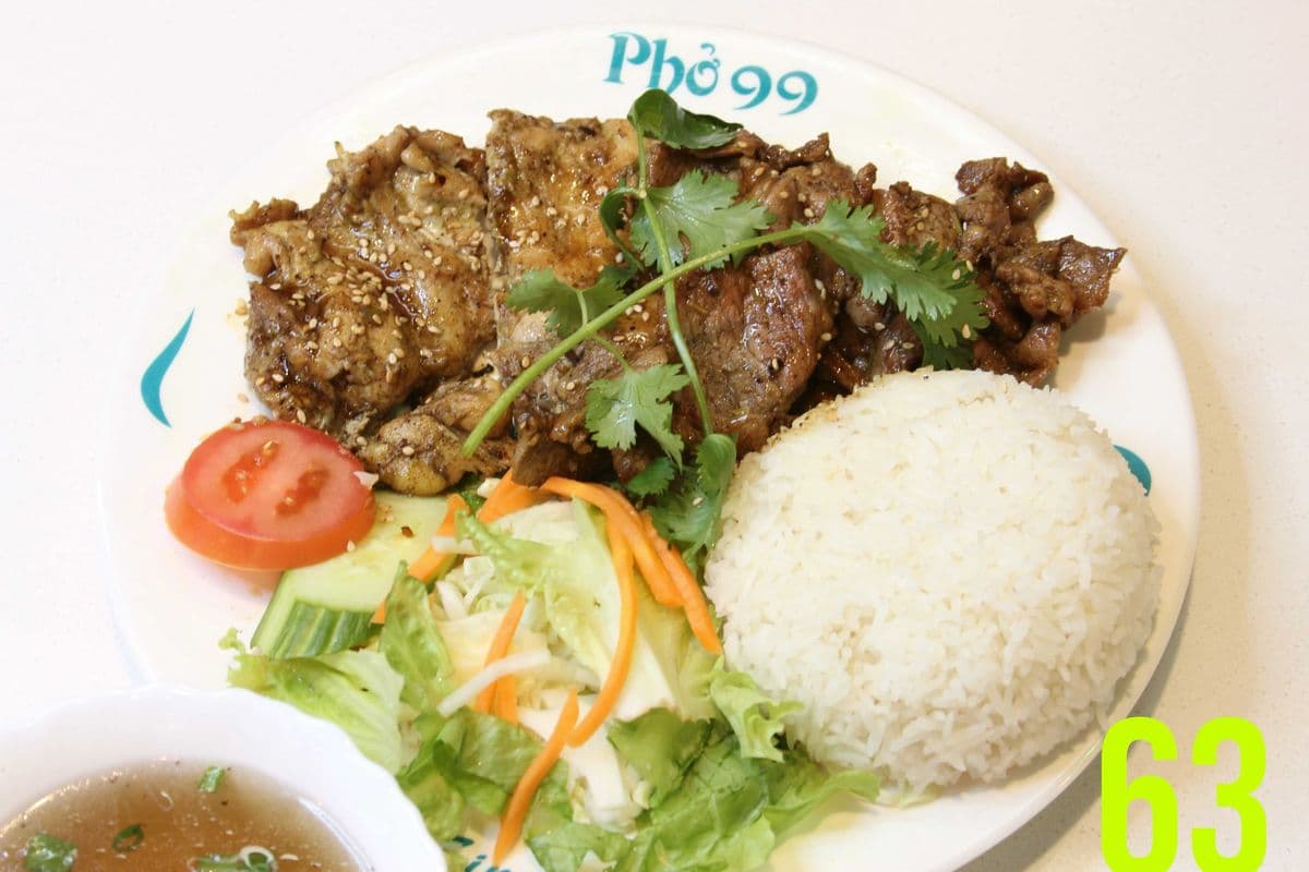 63. Grilled Lemongrass Chicken and Pork Slices on Rice
