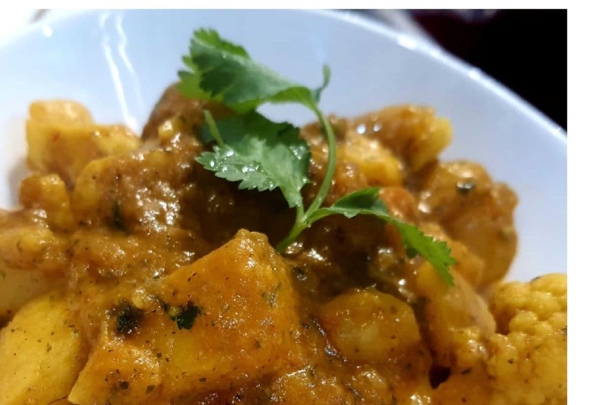 Aloo Gobi (Potato and Cauliflower)