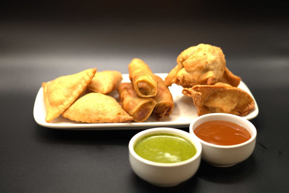 Mixed Appetizers (8 pcs)