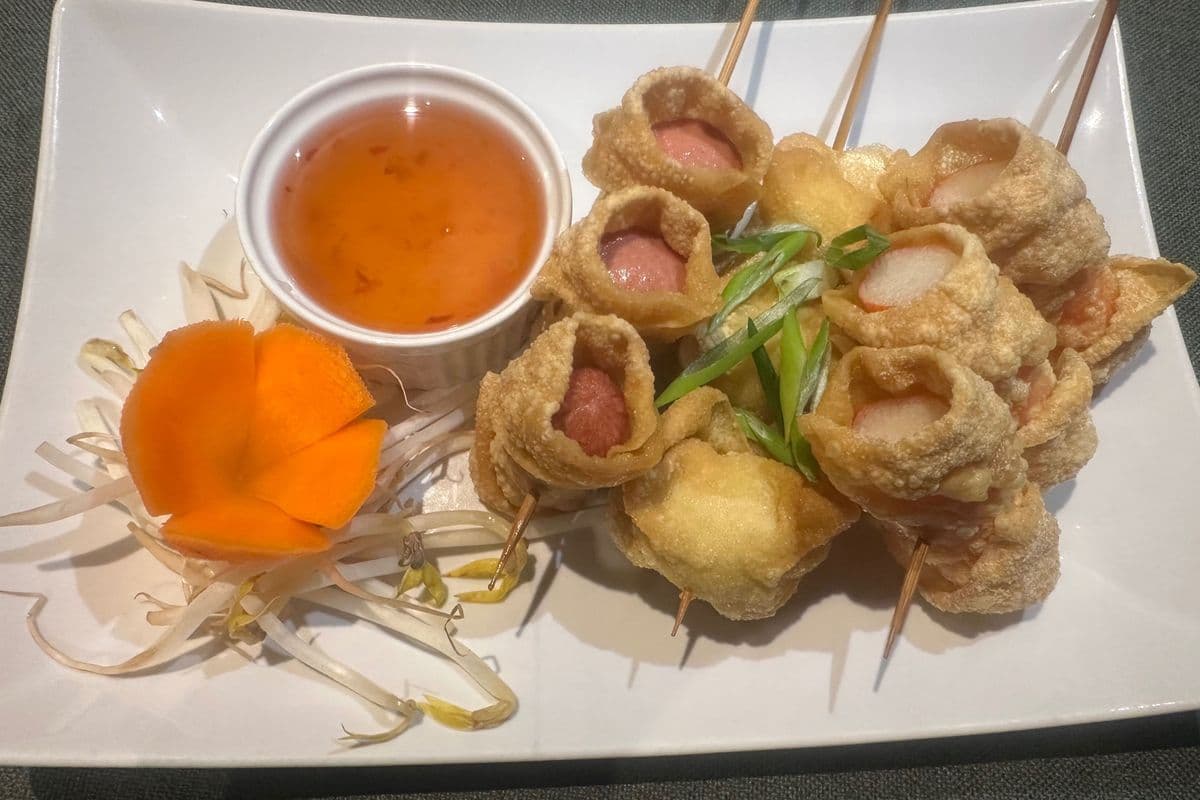 Golden Trio Bites (Three-piece skewers) (350 Cal)