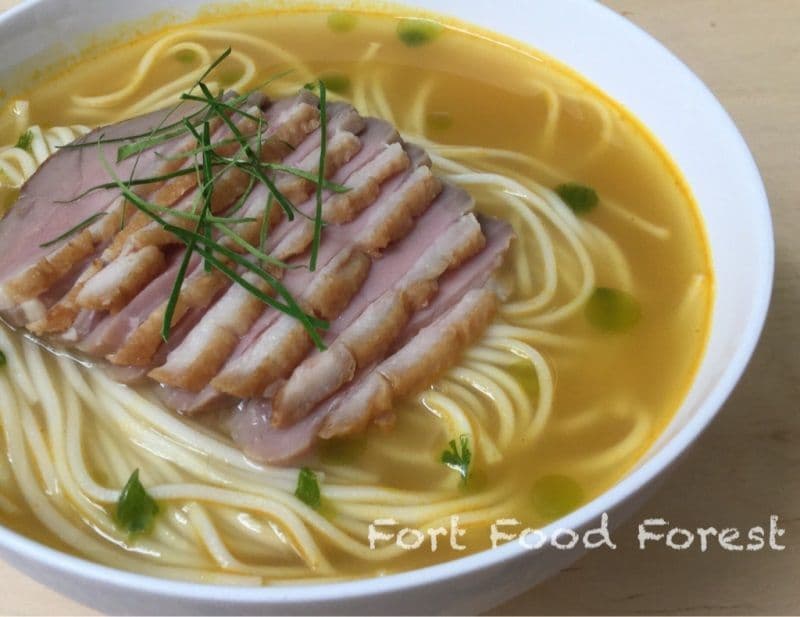 Duck Noodle in Laksa 無骨鴨胸喇沙湯粉套餐