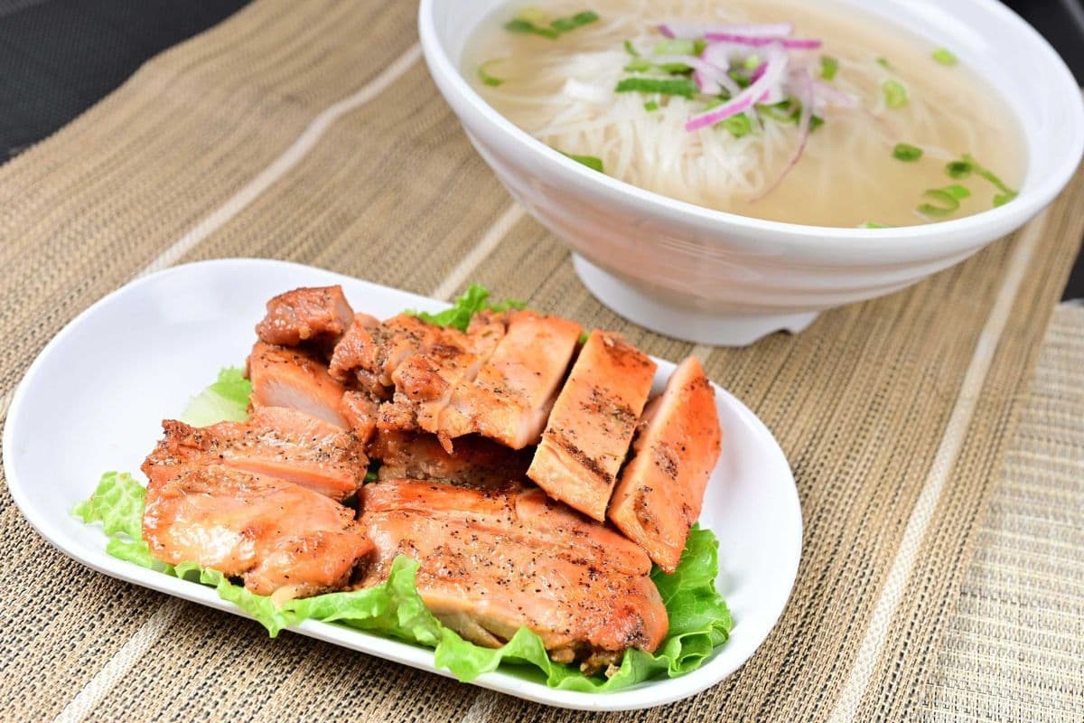 051. Grilled Chicken Chop Vermicelli Soup