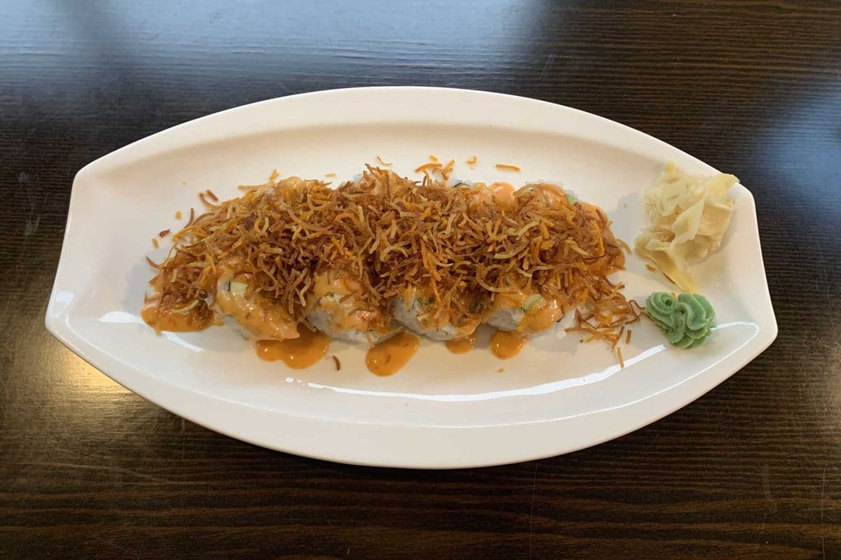 Crunch Avo Roll (Yam Flakes)