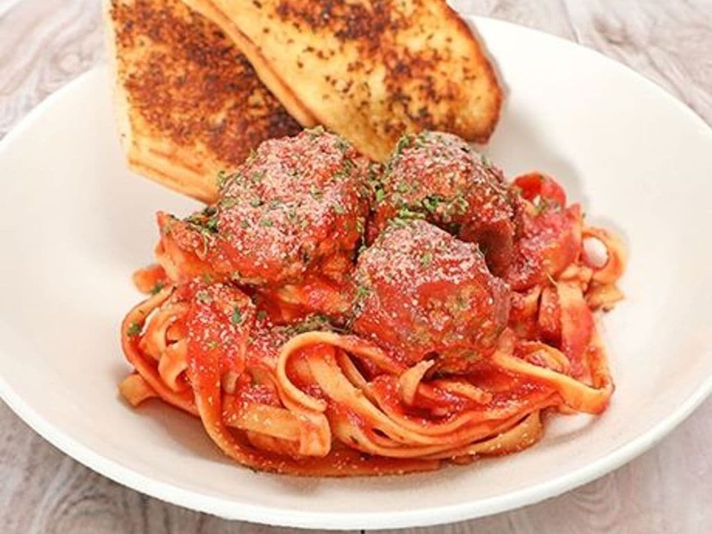 Fettuccine & Meatballs