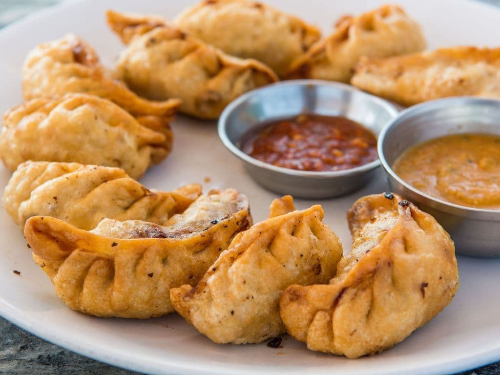 Fried Veg Momos (8 Pcs)