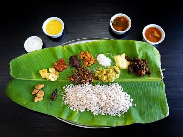 ELA SADHYA(CHICKEN)