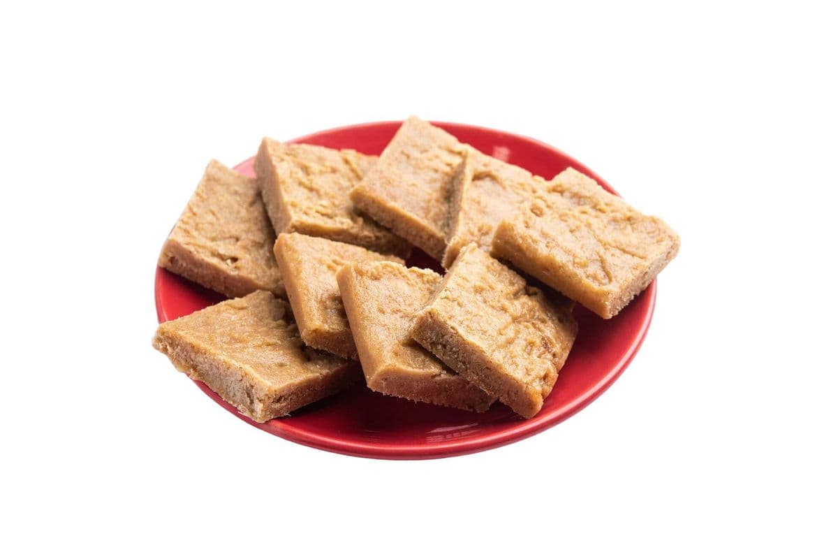 Besan Burfi ( 1 LB)