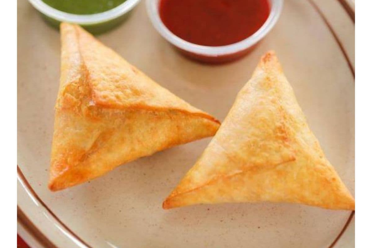 Potato Samosas (2 pcs)