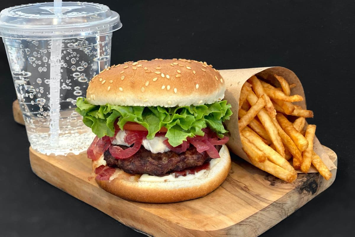 Trio Bourbon burger