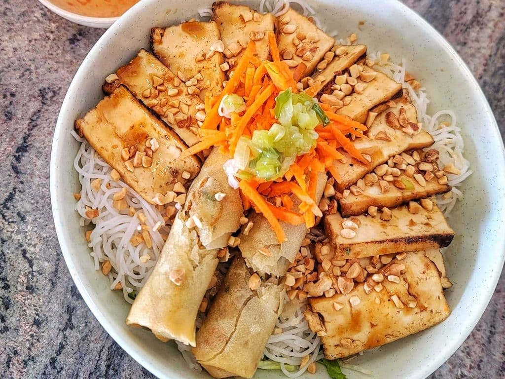 31. Tofu & Veggie Spring Roll Vermicelli
