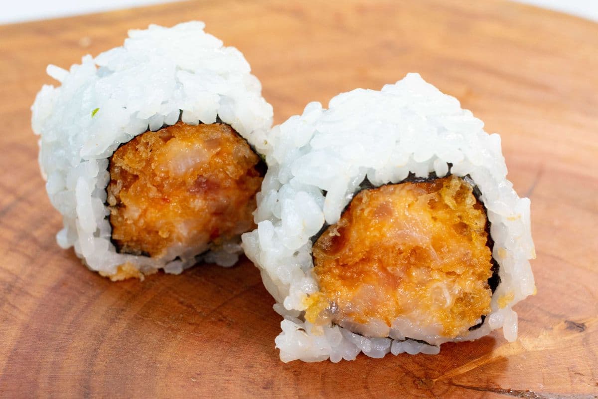 Spicy Tuna Rolls (6 pcs)