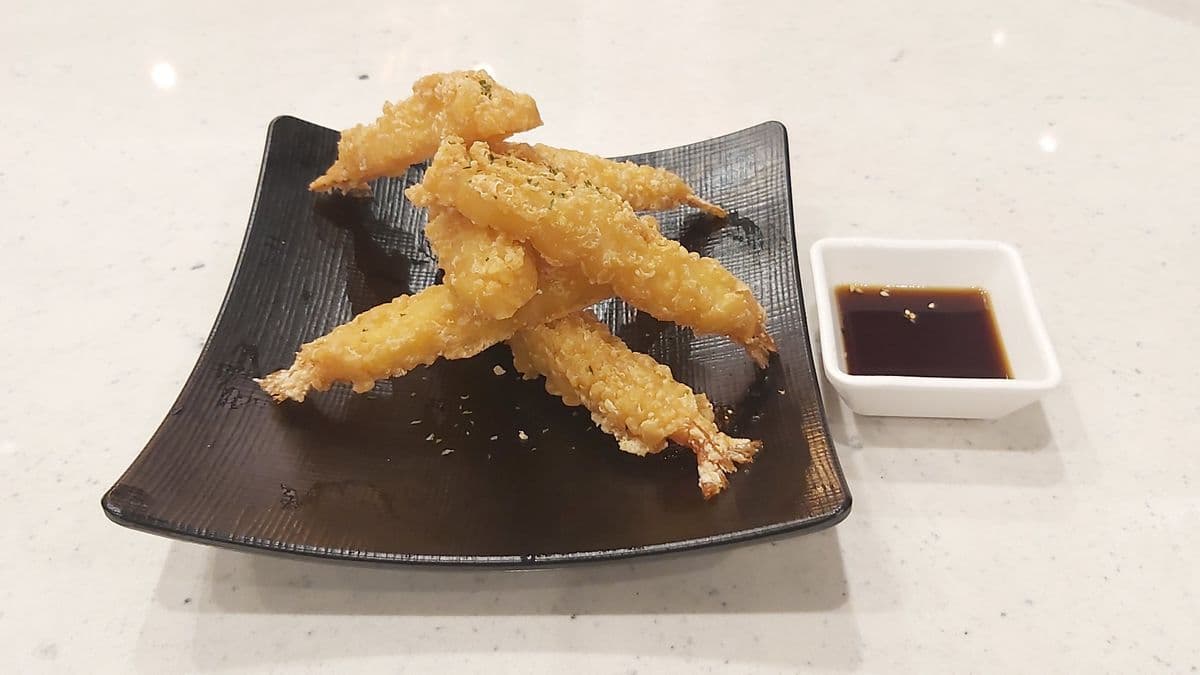 21. Crevettes frites / Deep-Fried Shrimp