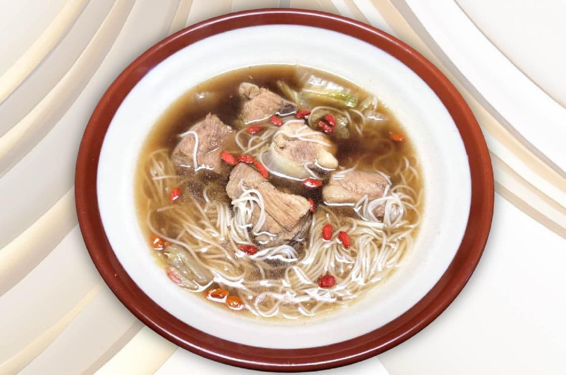 Herbal Pork Chop Soup & Fine Noodle / 藥膳排骨麵線