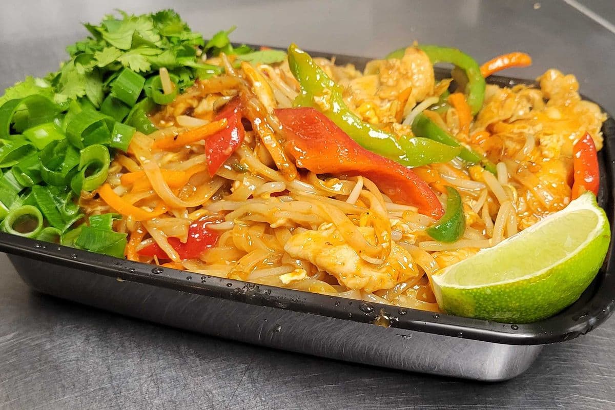Chicken Pad Thai