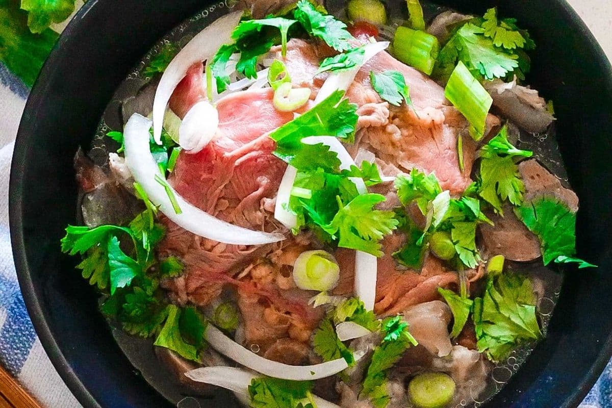 Rare Beef Steak Noodle Soup Combo