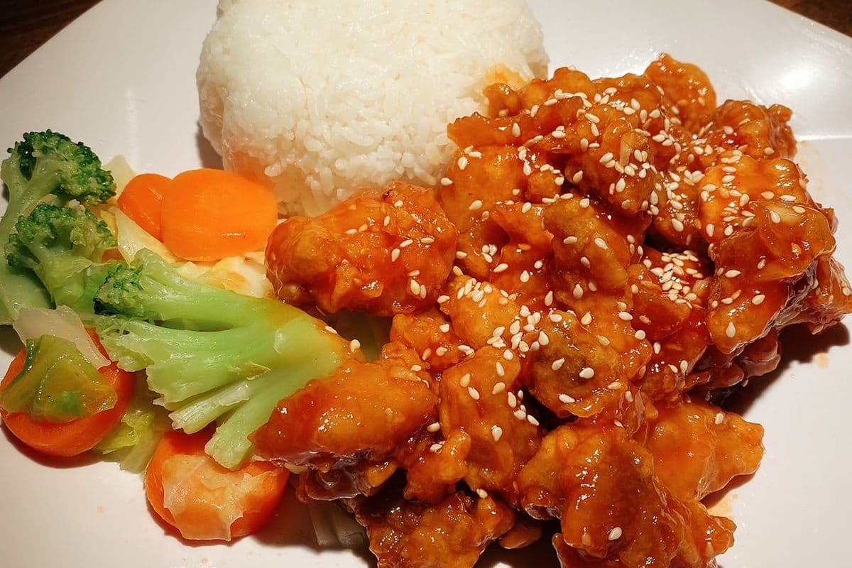 Honey Sesame Chicken with Rice and Veggie