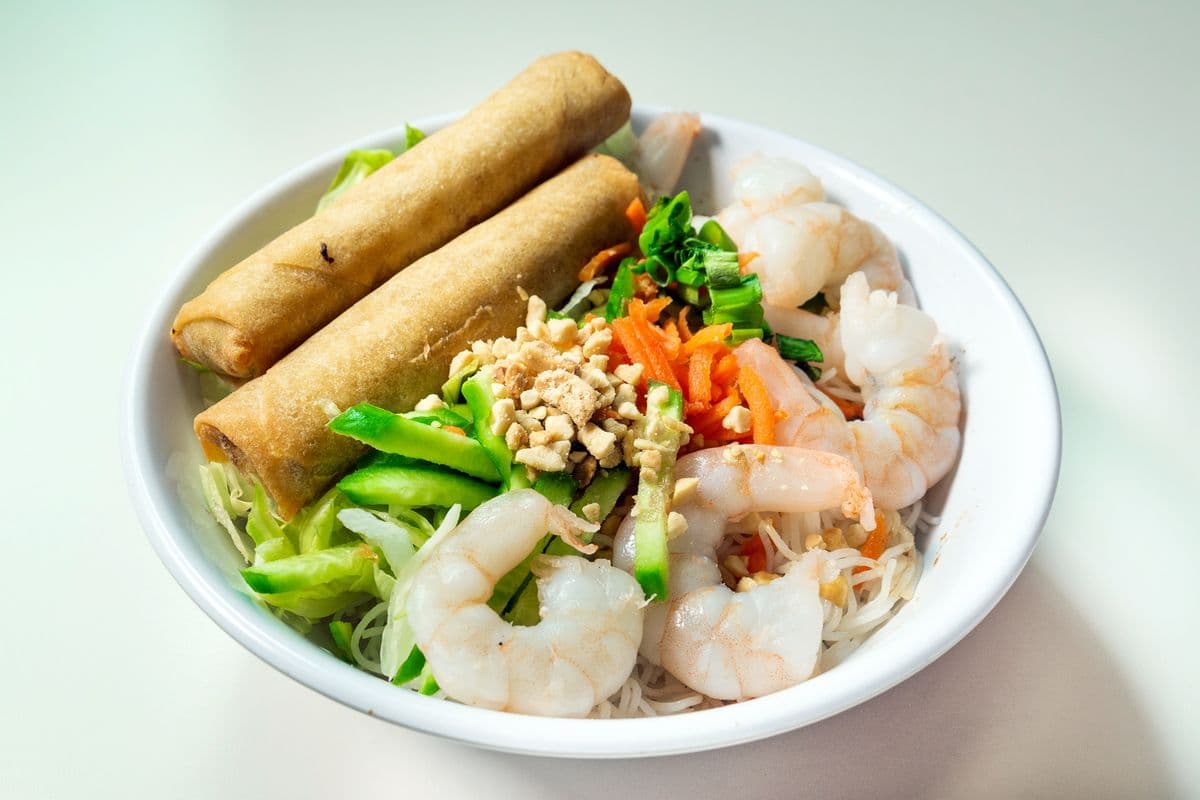 65. Vermicelli with Stir Fried Prawns and Spring Rolls