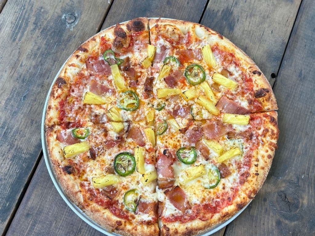 Hot Hawaiian Pizza