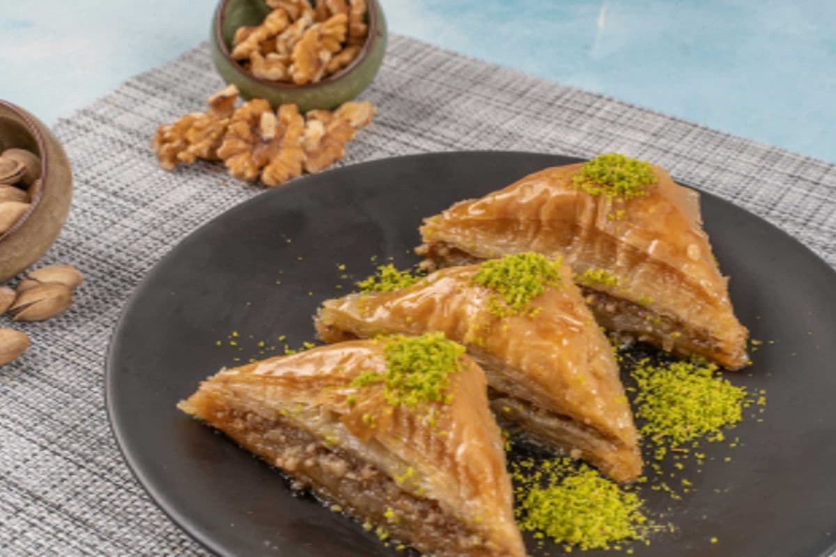 73. Baklava