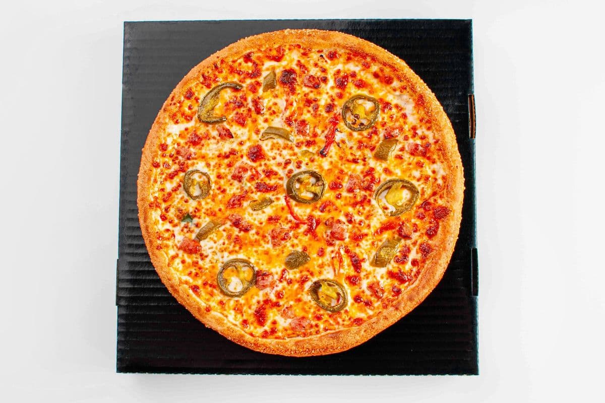 26. 14" Large Honey Hot Chicken Pizza