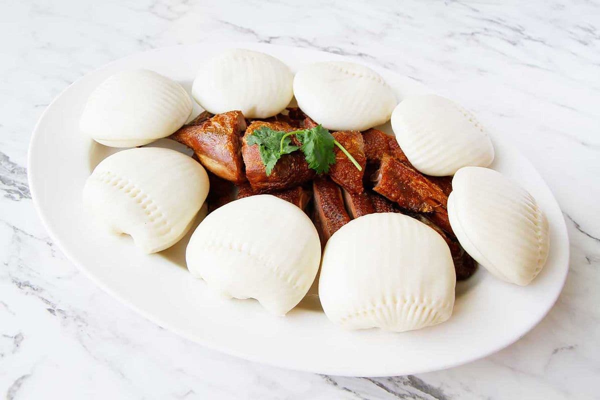 Camphor and Tea Smoked Duck 樟茶鴨