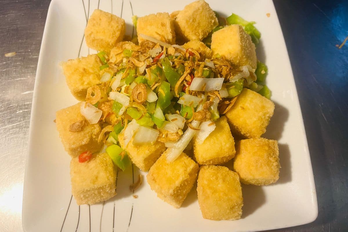 6. Crispy Hot-and-Spicy Tofu 金沙豆腐