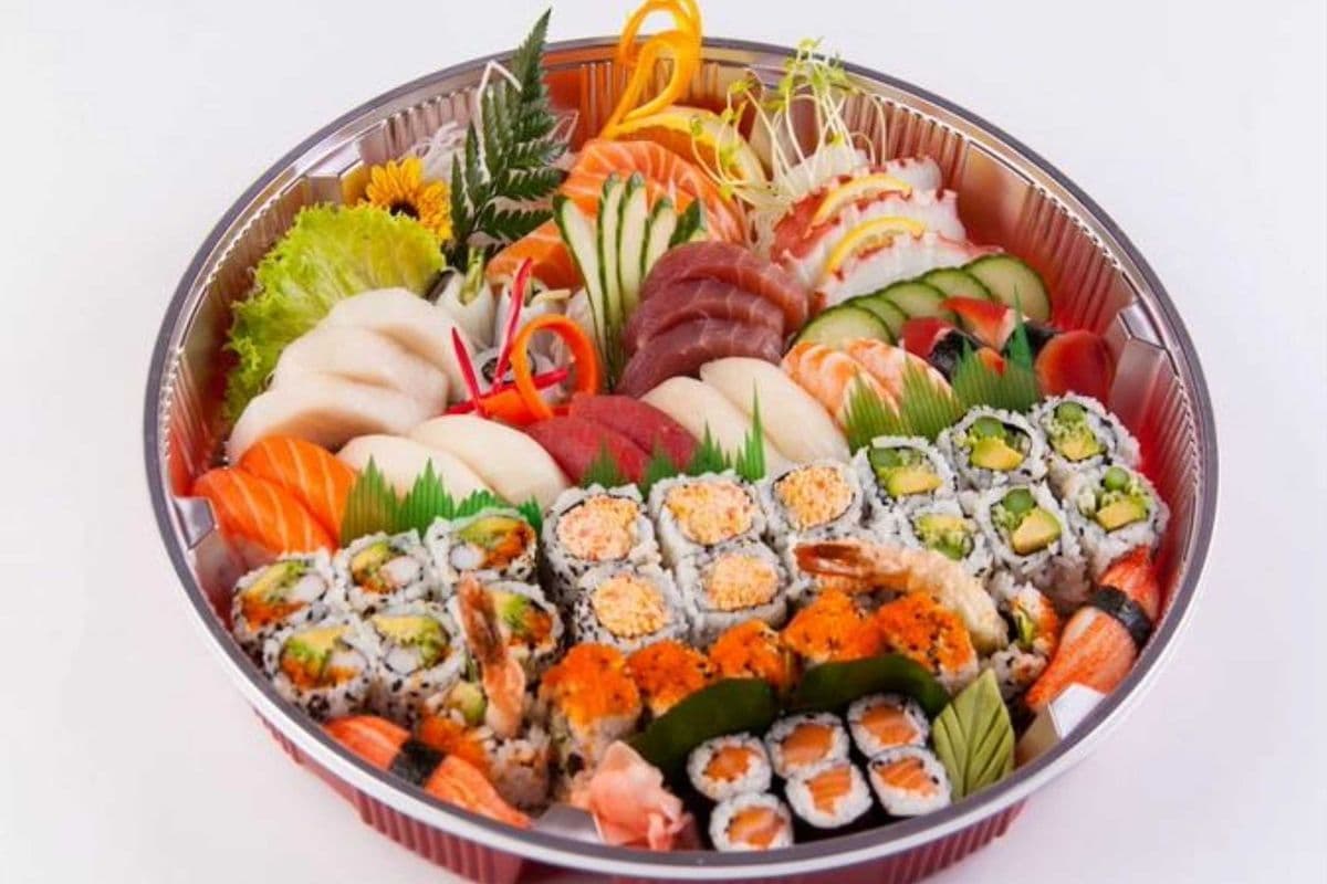 Party Tray B (64 pcs)