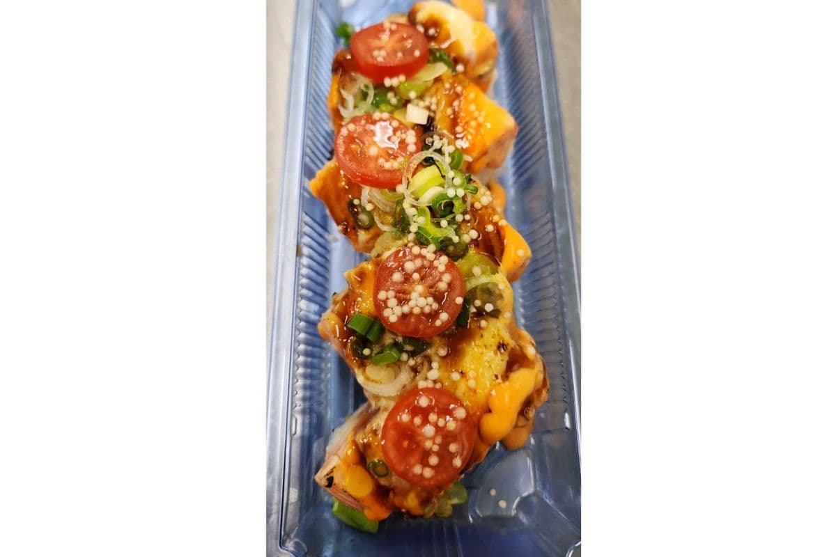 Seared Pressed Salmon Sushi (4pcs)