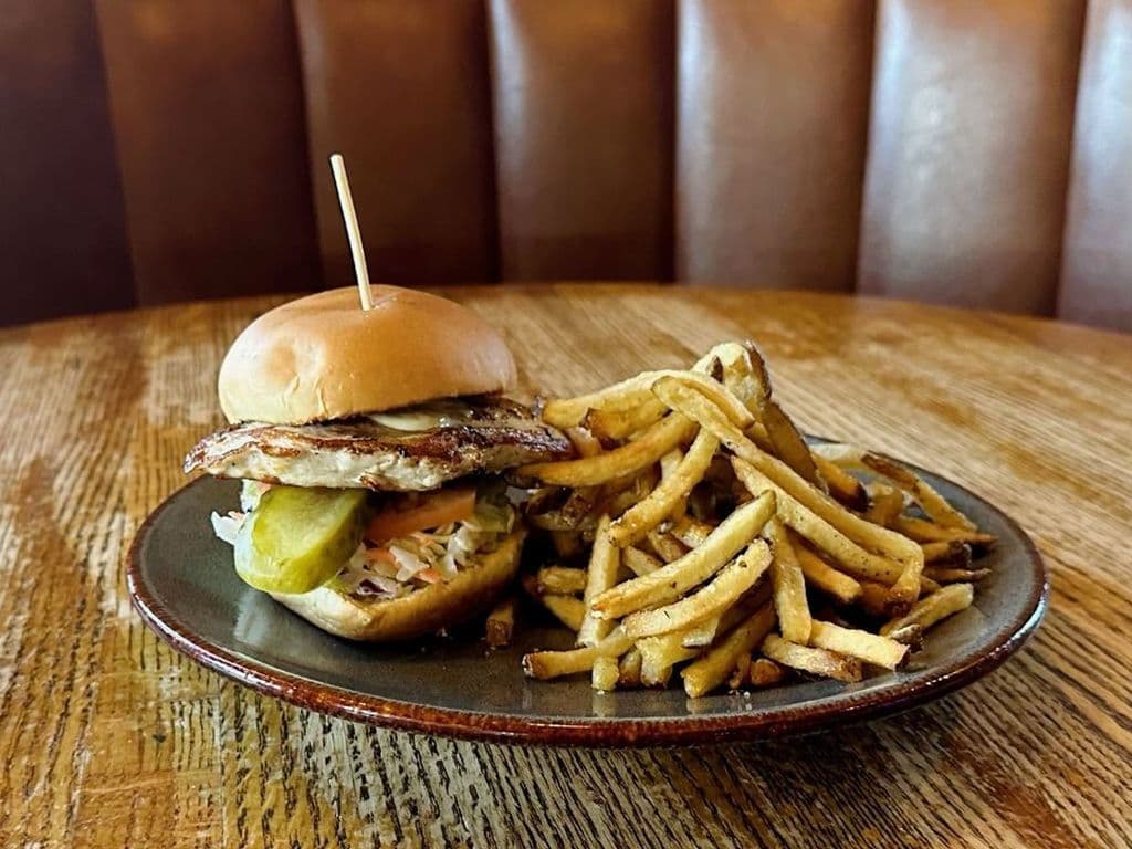 GRILLED CHICKEN SANDWICH