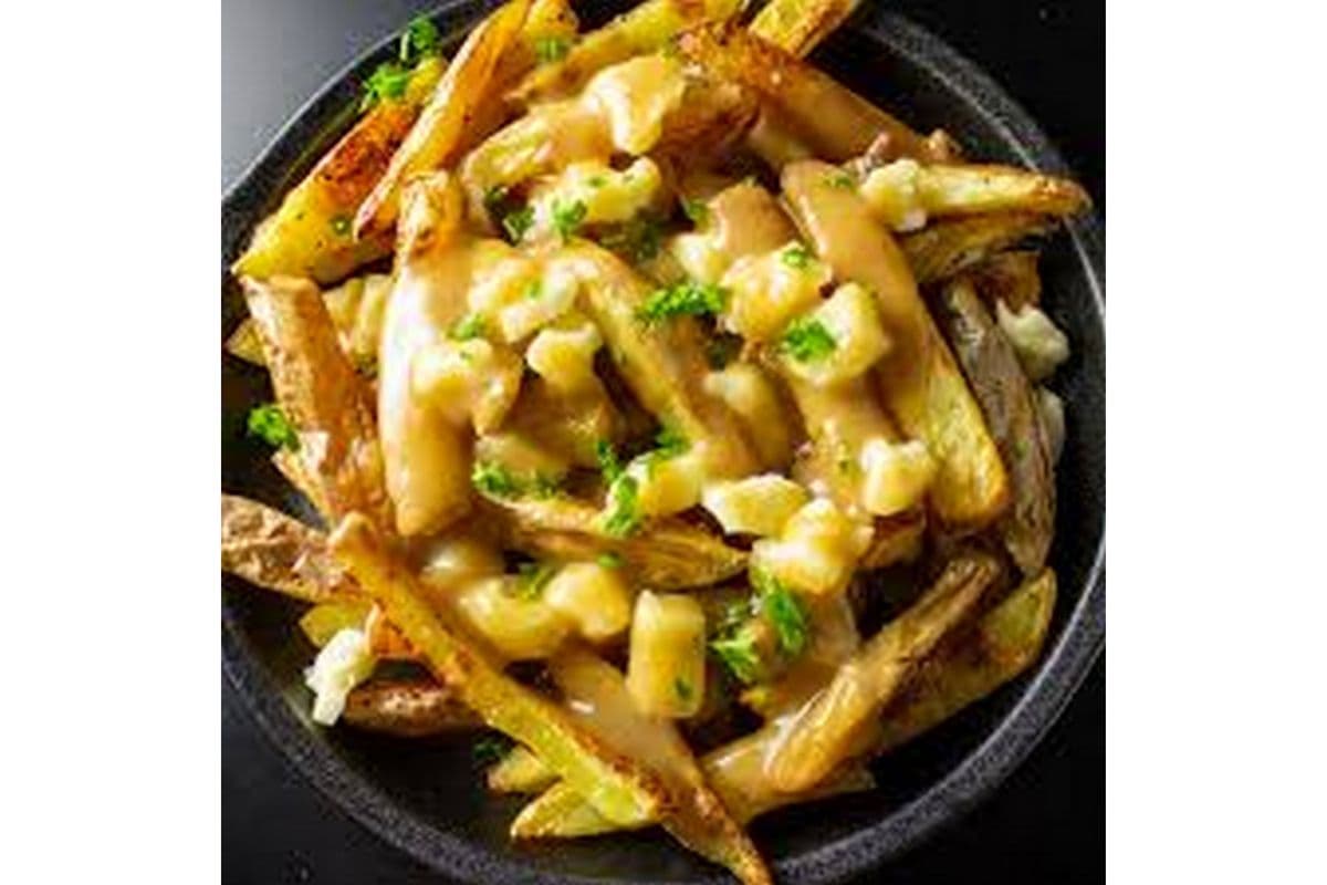 Butter Chicken Poutine