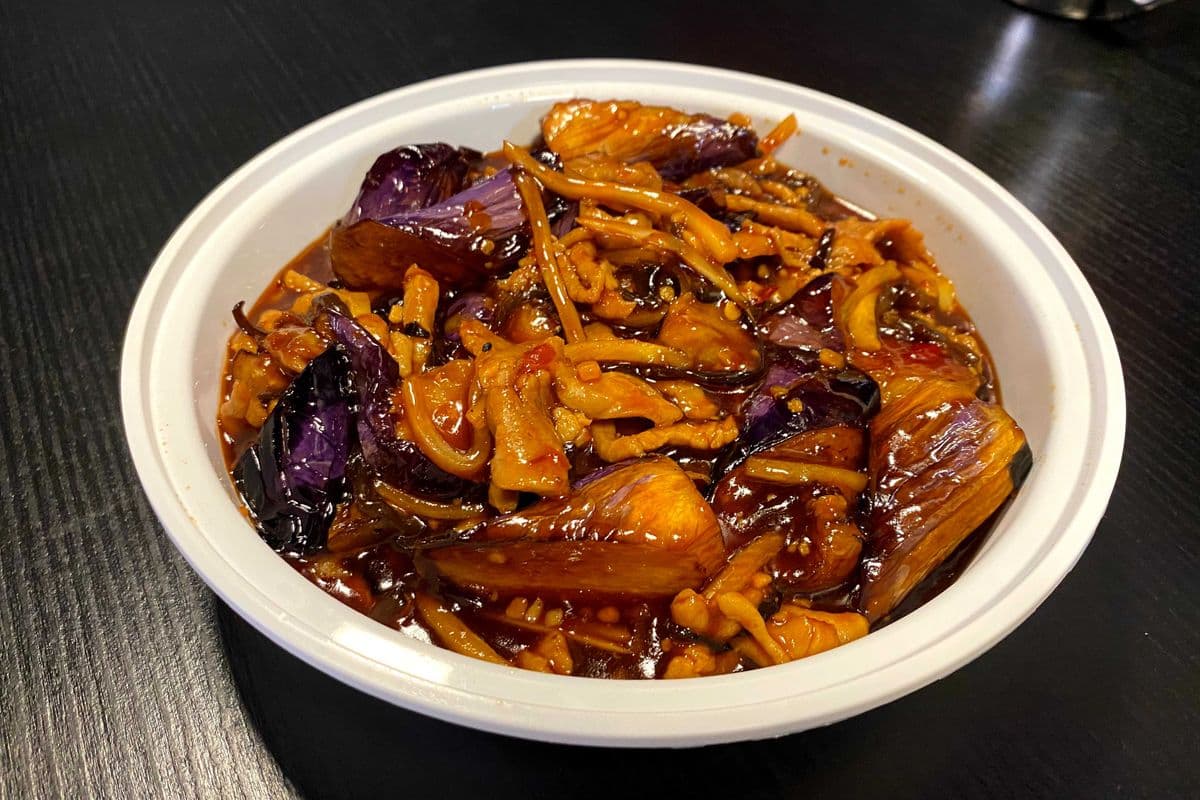 V7. Chilli Garlic Eggplant