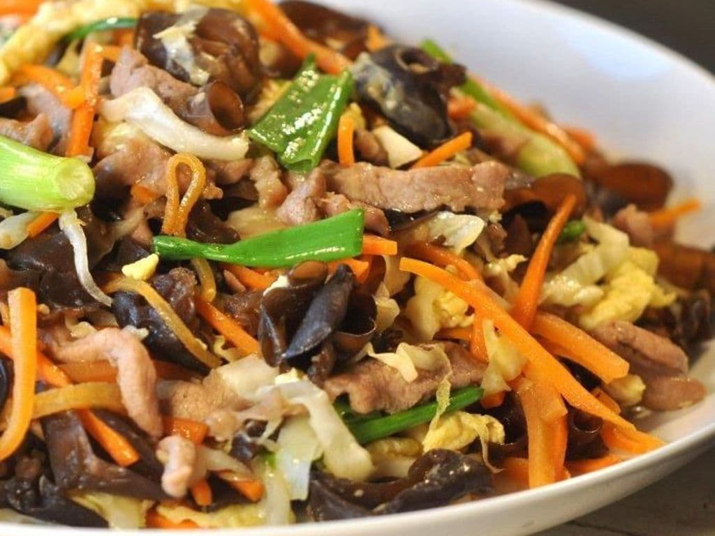 69.Mu Soo Pork (Served with Chinese Pancake)木须肉跟薄饼