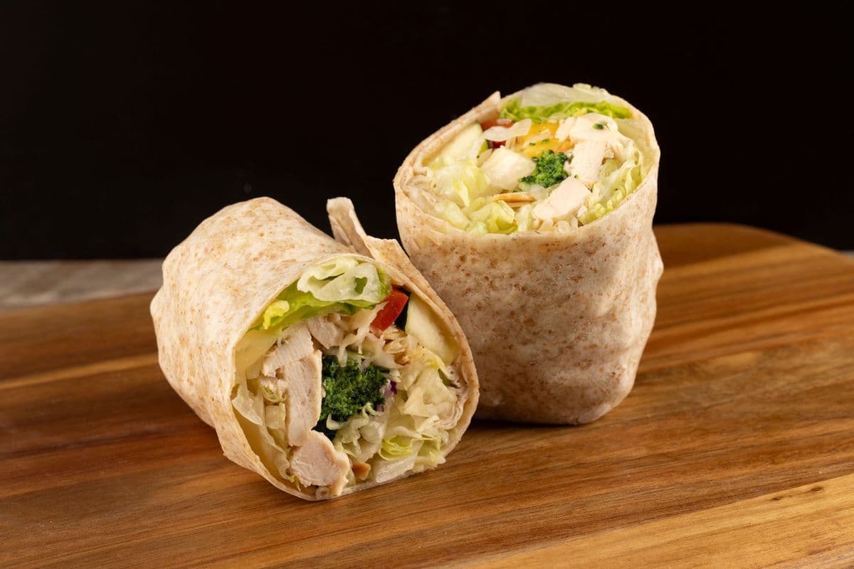 Asian Crunch Chicken Wrap (850 Cal)