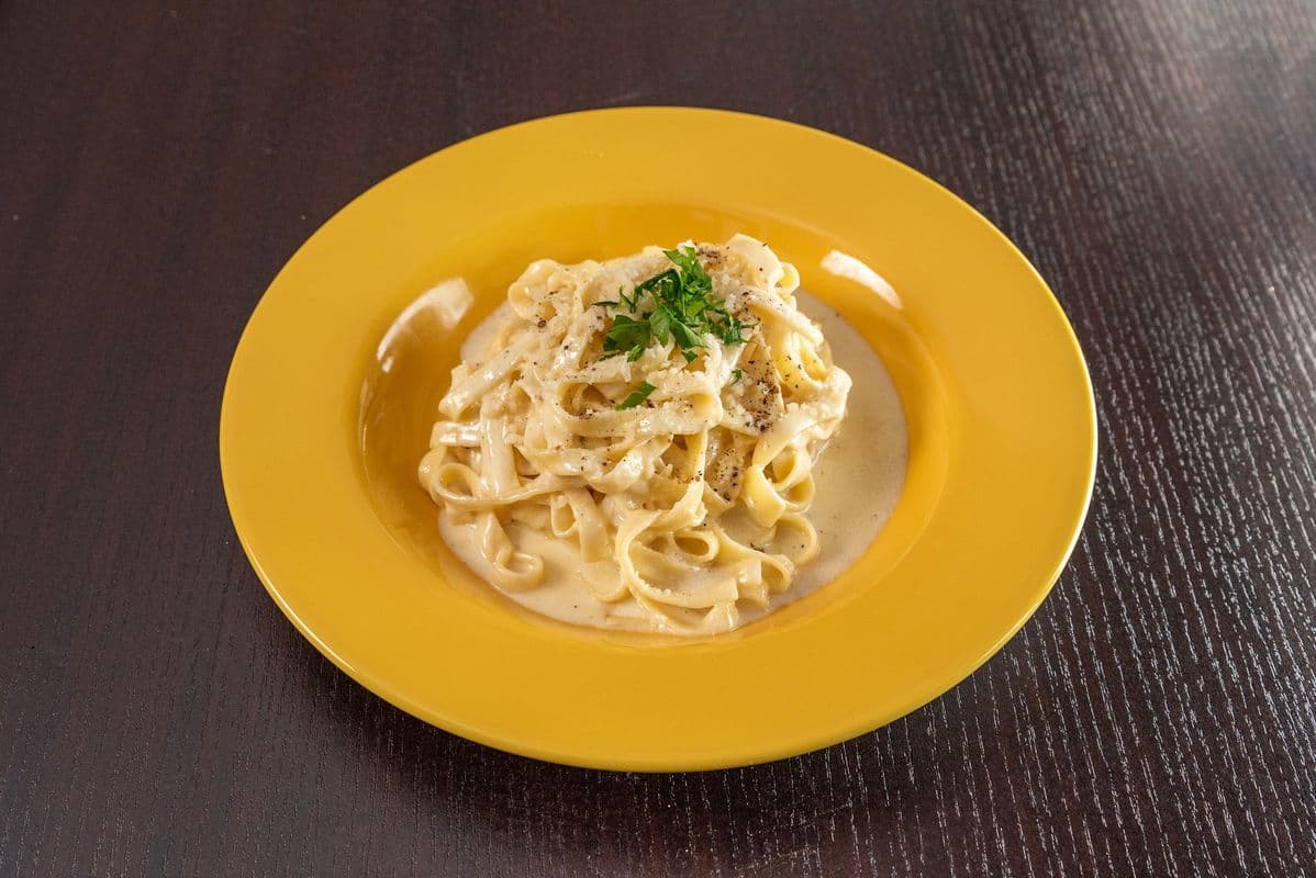 Fettuccine Alfredo