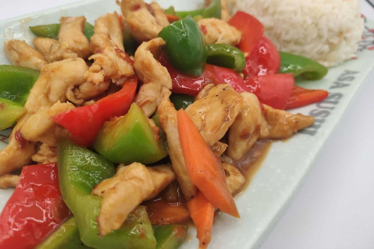 Dip Tau Faan - Sichuan Chicken Donburi