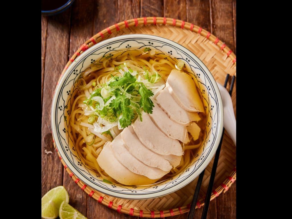 P16L.(PHO) Chicken