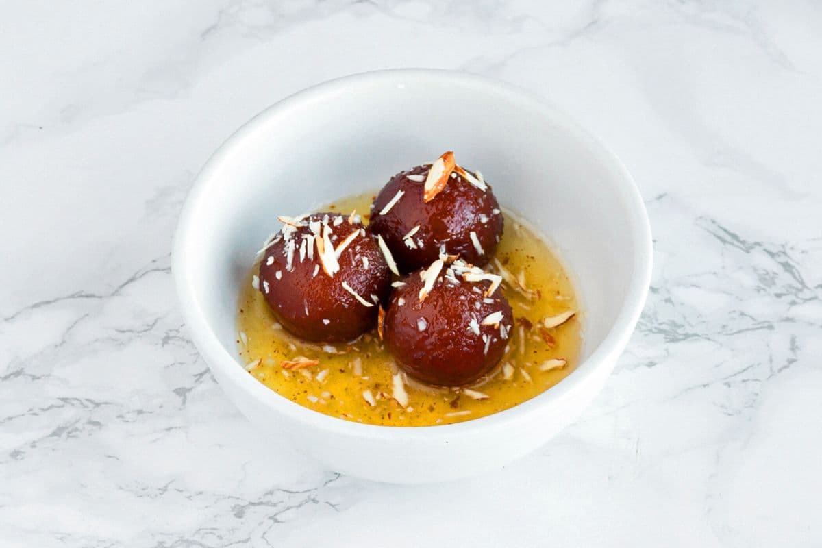 Garam Gulab Jamun