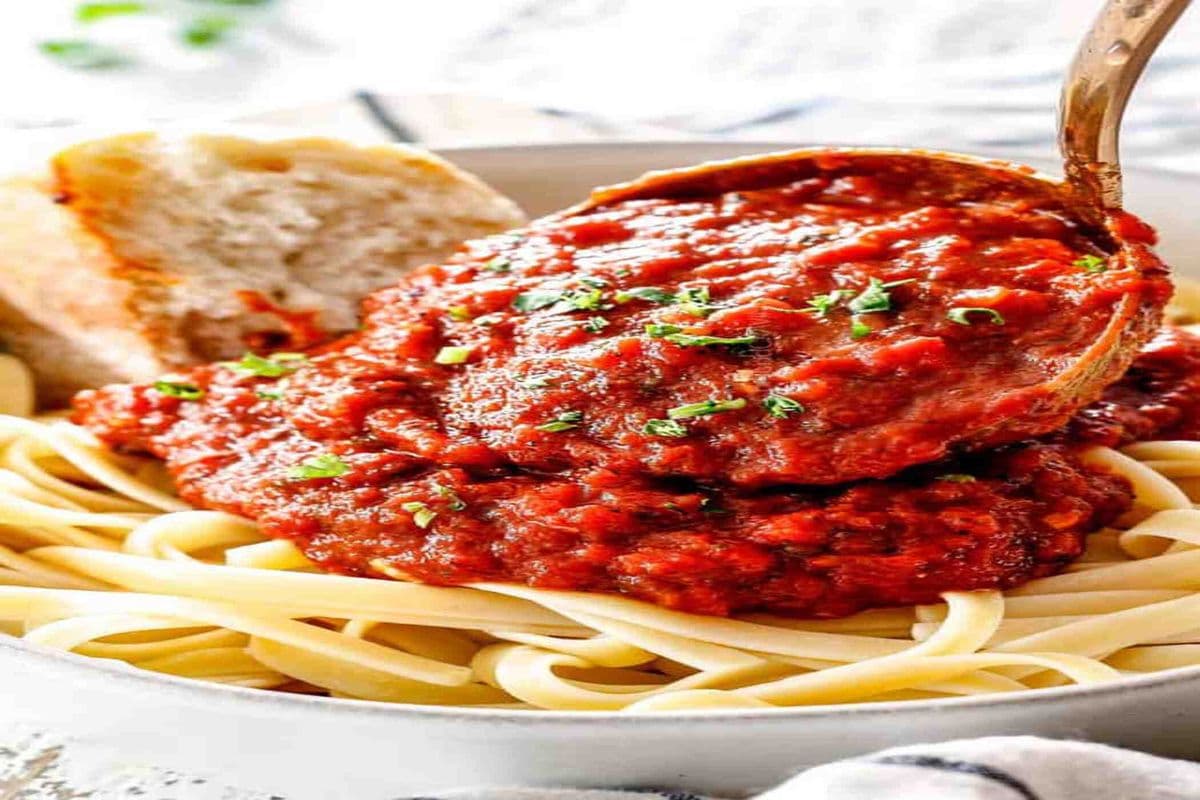 Fettuccine Pasta Unlimited Toppings