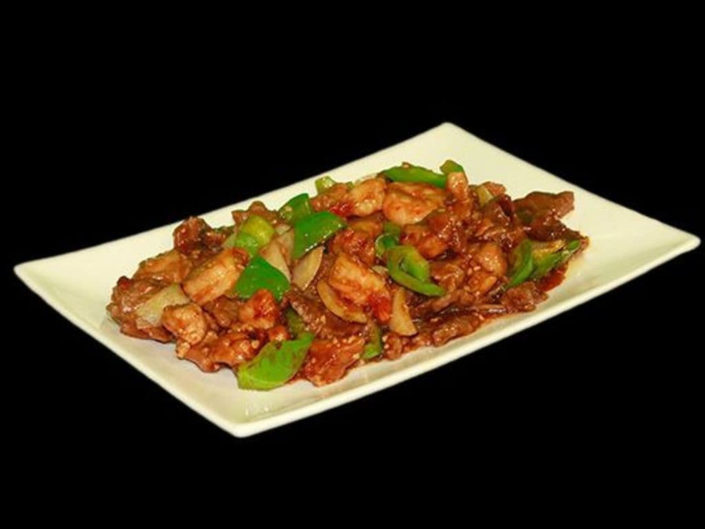Mixed Entrée Spicy Garlic