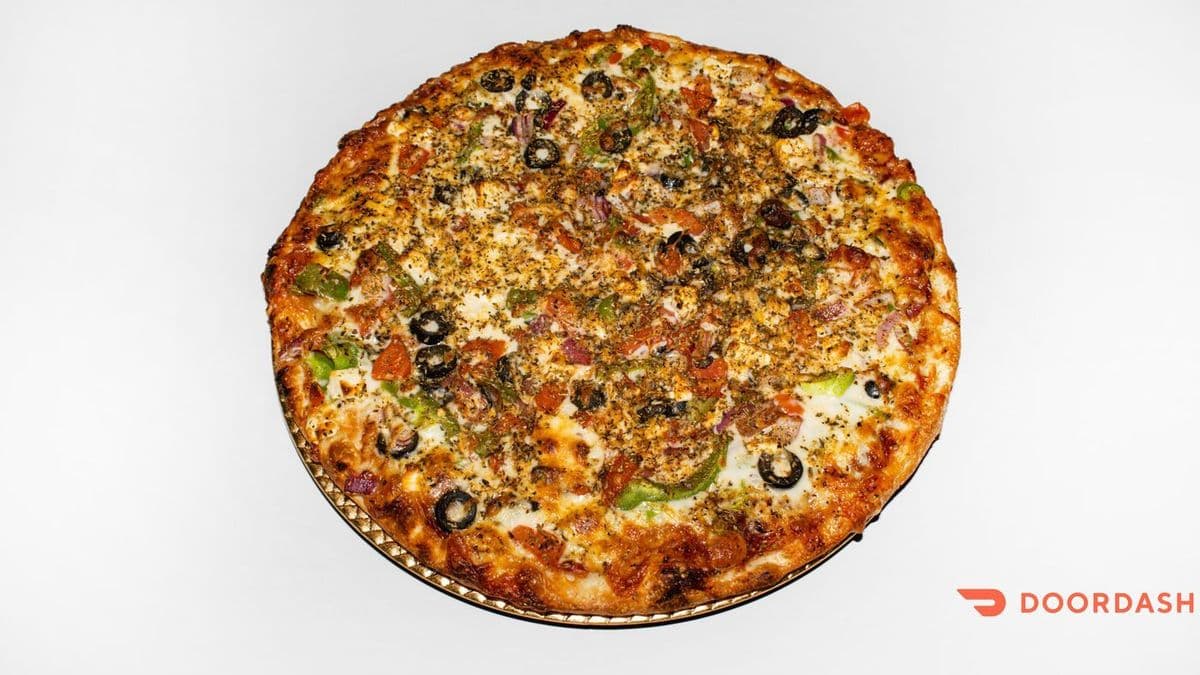 XL Mediterranean Pizza