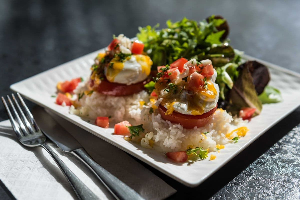 Tomato and Cheese Benedict (VT)
