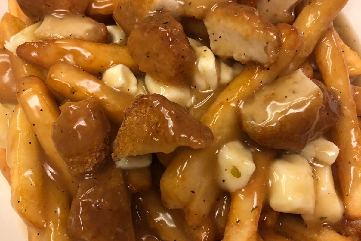 the medium crispy poutine