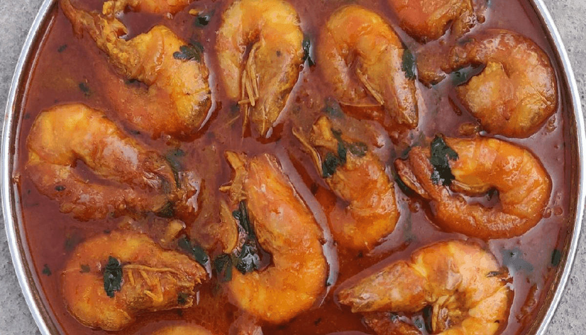 Prawn Curry & a butter naan