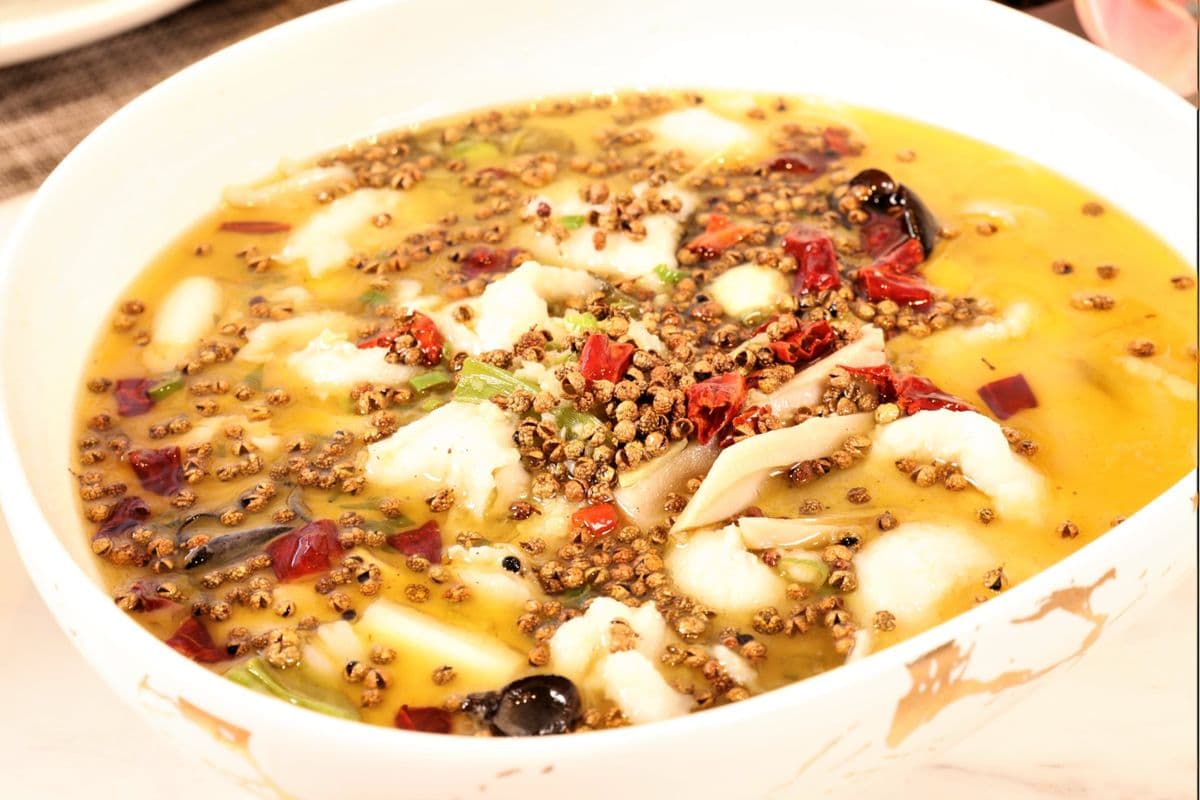 144. Goubuli Mandarin Fish with Chilli Sauce Soup - 狗不理椒麻鱼