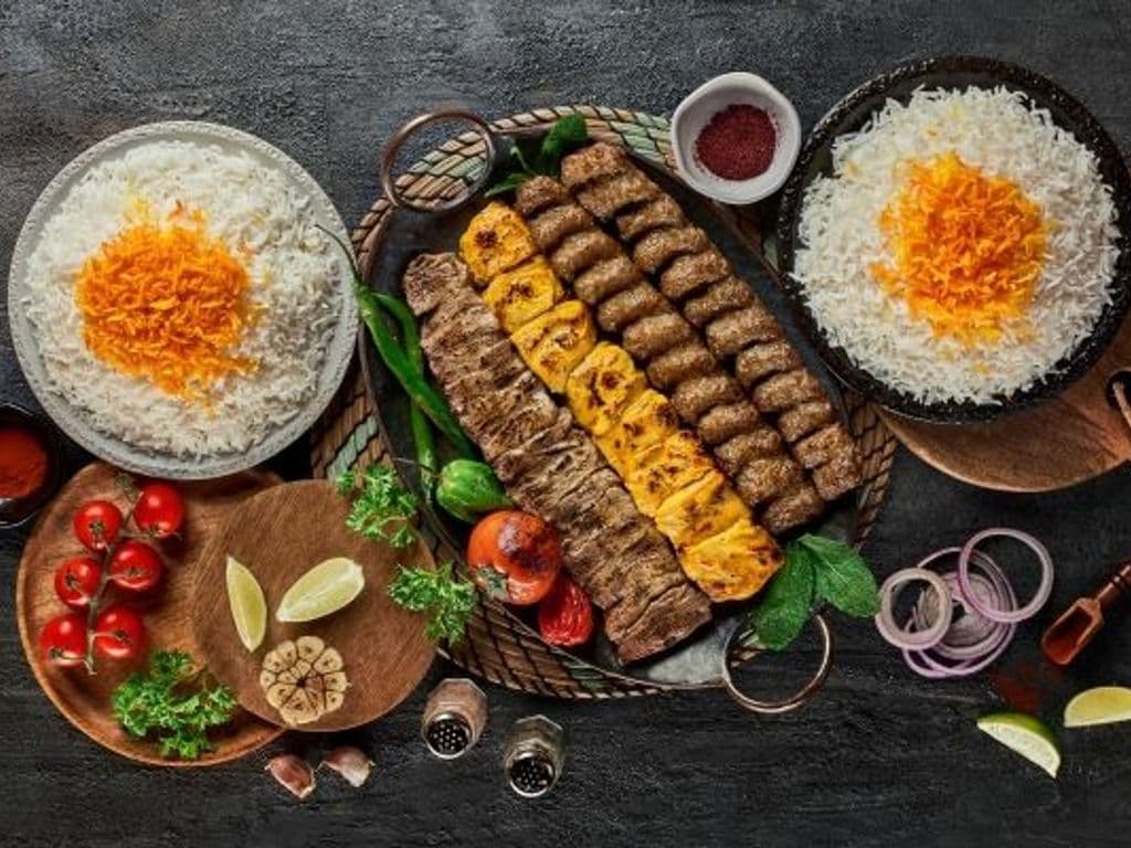 Family Pack 3 (No Drink, No Salad)پک خانواده بدون سالاد و بدون نوشیدنی