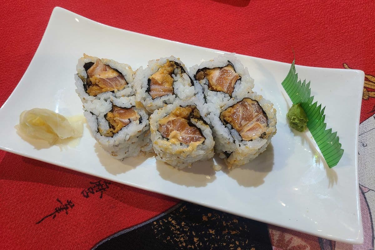 Spicy Salmon Roll