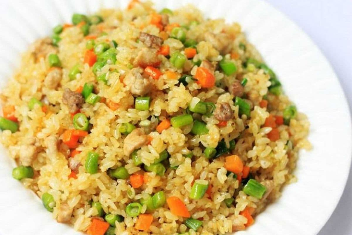Stir Fried Rice with Cowpea & Egg 肉末酸缸豆炒饭