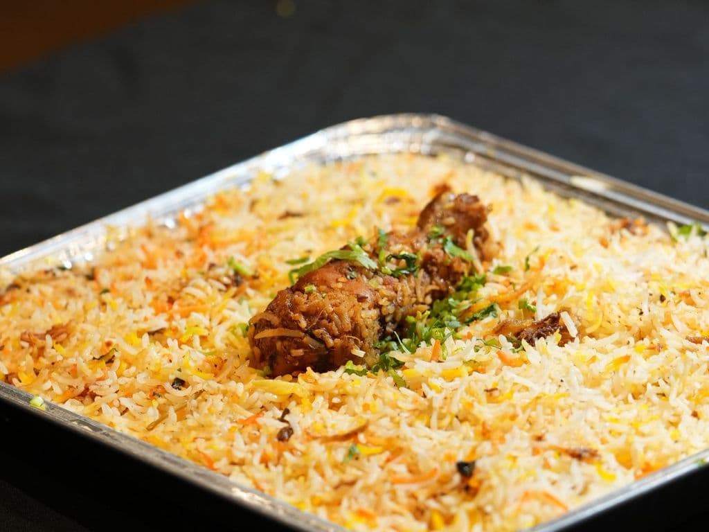 Real Hyd Chicken Dum Biryani - Bucket