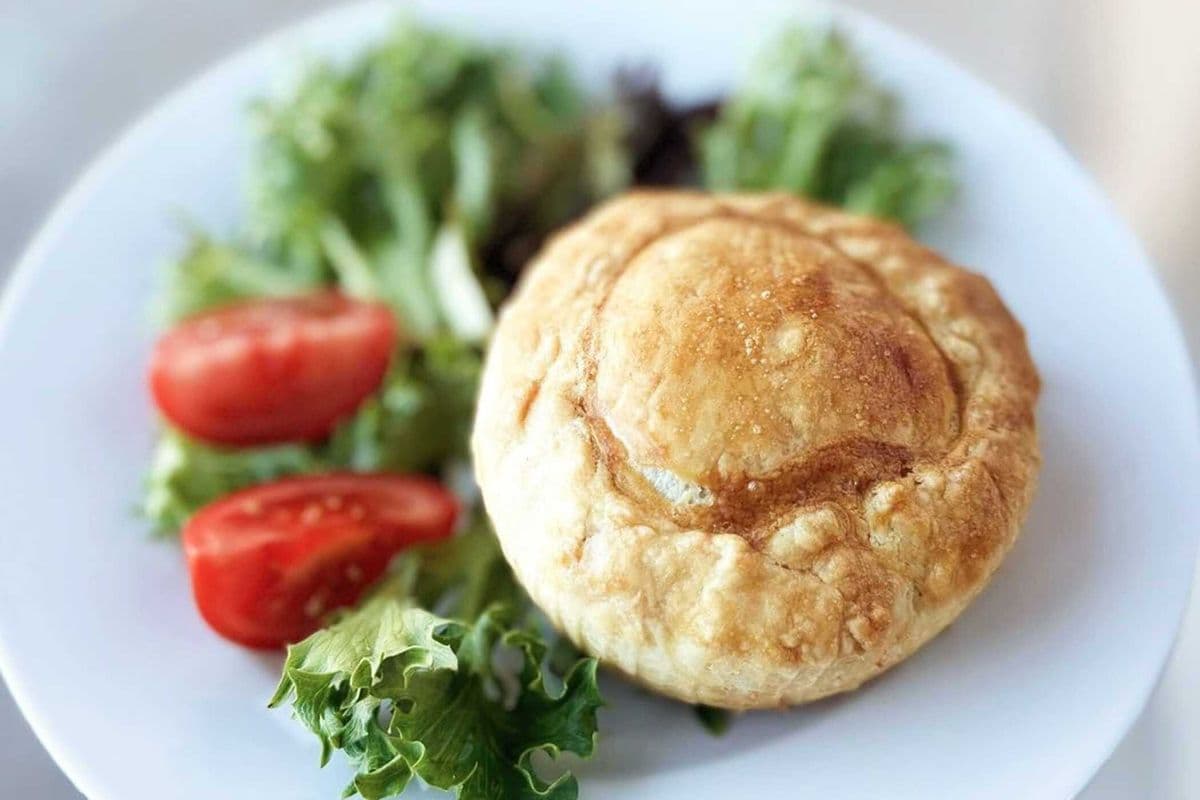 Beef & Mushroom Pie